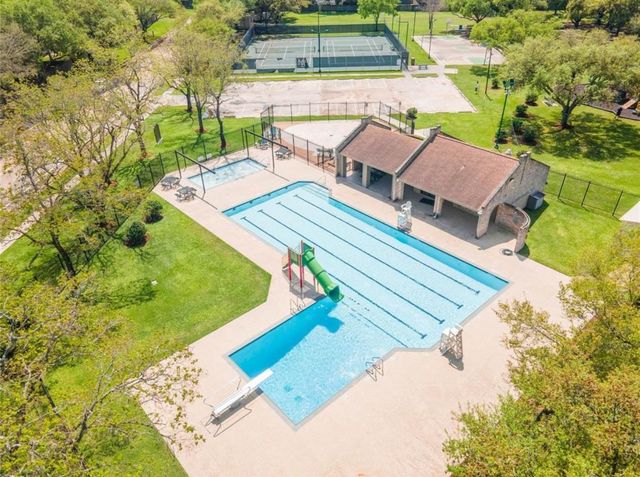 2827 Woodhall Court, League City, TX 77573