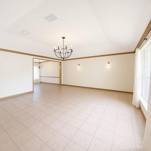 2827 Woodhall Court, League City, TX 77573