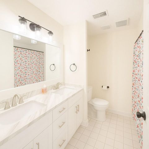 2827 Woodhall Court, League City, TX 77573