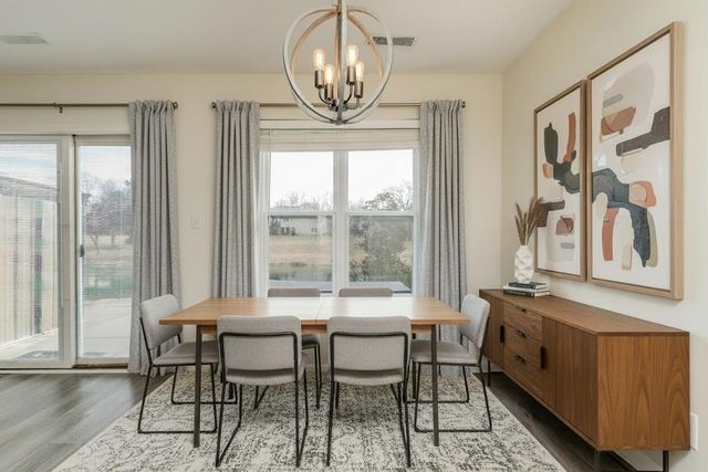 1992 N WATERFRONT DRIVE D, Columbia, MO 65202