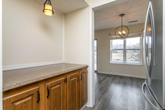 1992 N WATERFRONT DRIVE D, Columbia, MO 65202