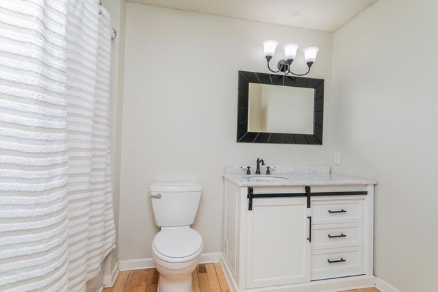 1992 N WATERFRONT DRIVE D, Columbia, MO 65202