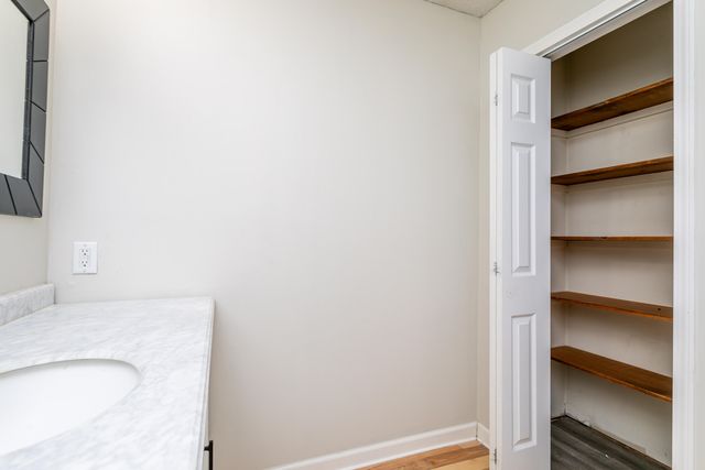 1992 N WATERFRONT DRIVE D, Columbia, MO 65202