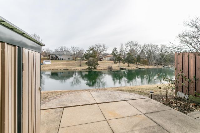 1992 N WATERFRONT DRIVE D, Columbia, MO 65202