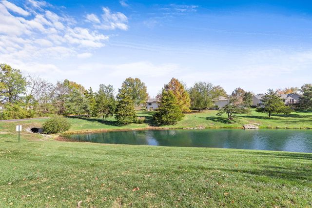 1992 N WATERFRONT DRIVE D, Columbia, MO 65202