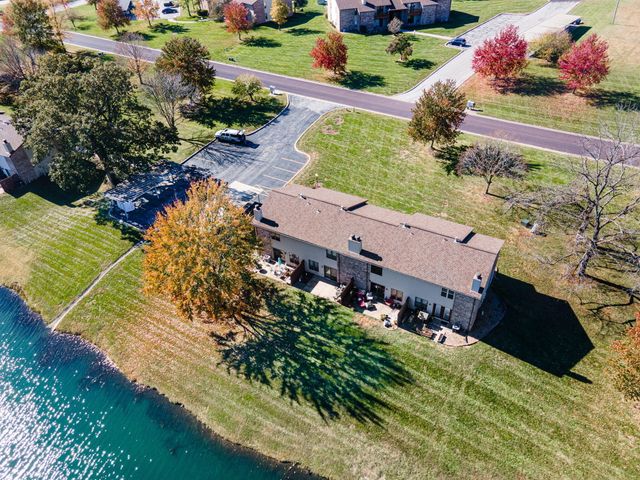 1992 N WATERFRONT DRIVE D, Columbia, MO 65202