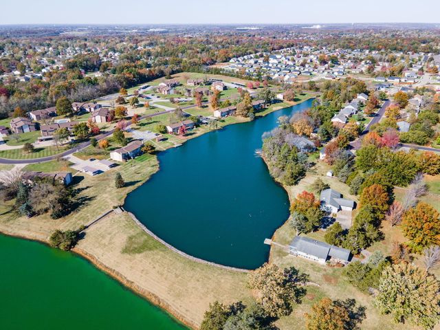 1992 N WATERFRONT DRIVE D, Columbia, MO 65202