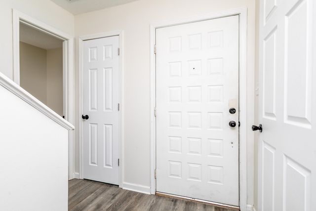 1992 N WATERFRONT DRIVE D, Columbia, MO 65202