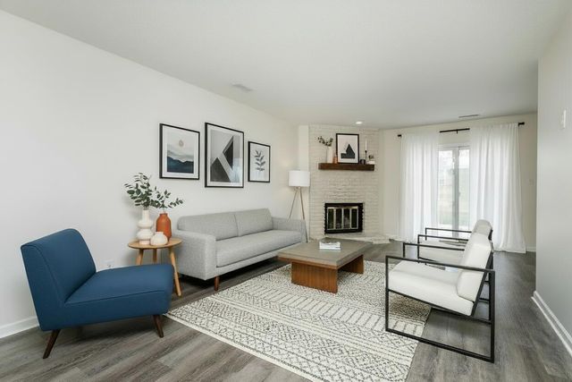 1992 N WATERFRONT DRIVE D, Columbia, MO 65202