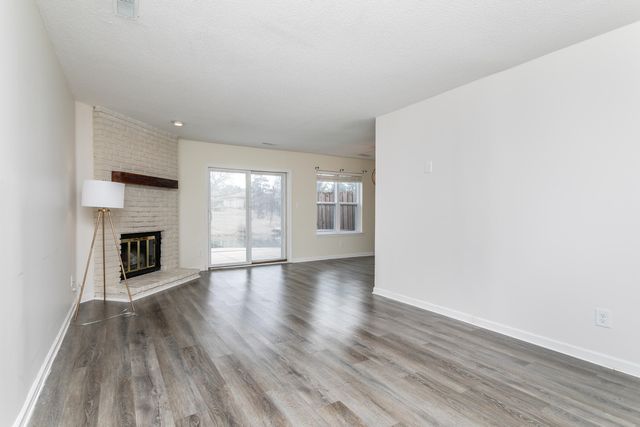 1992 N WATERFRONT DRIVE D, Columbia, MO 65202