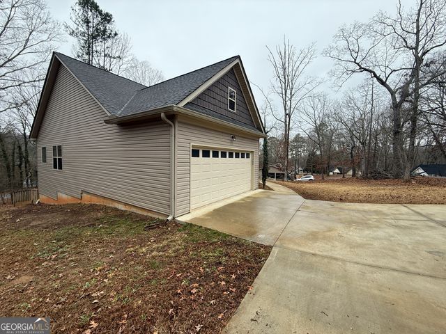 3129 Hidden Pass, Gainesville, GA 30506
