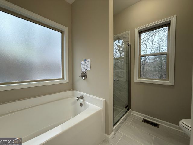 3129 Hidden Pass, Gainesville, GA 30506