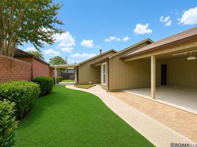 2554 Torrey Pine Dr, Baton Rouge, LA 70816