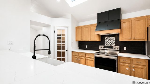 2554 Torrey Pine Dr, Baton Rouge, LA 70816