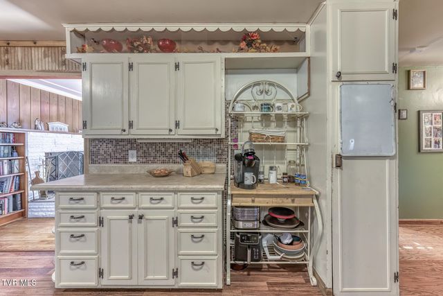 1436 Charity Hill Road, Elizabethton, TN 37643