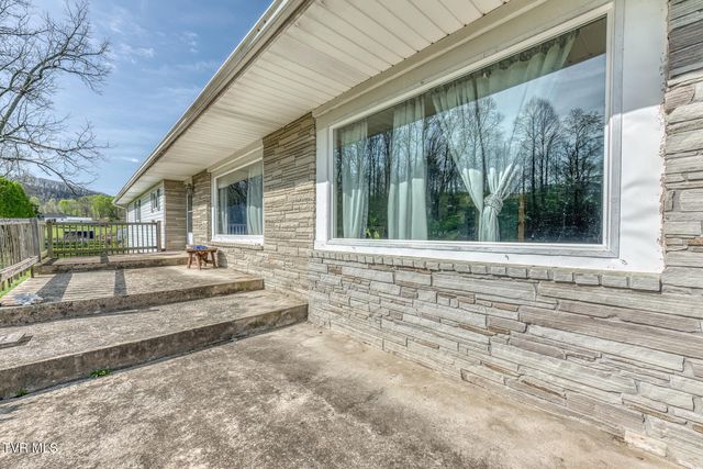 1436 Charity Hill Road, Elizabethton, TN 37643