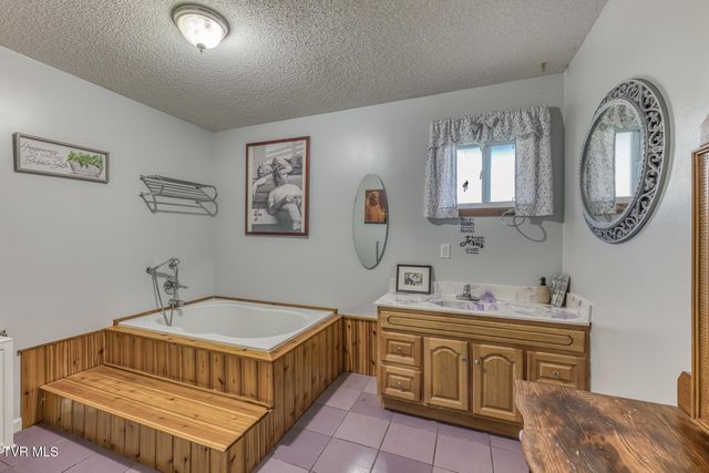 1436 Charity Hill Road, Elizabethton, TN 37643