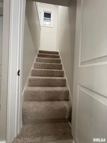 1728 S SPRING Street, Springfield, IL 62704