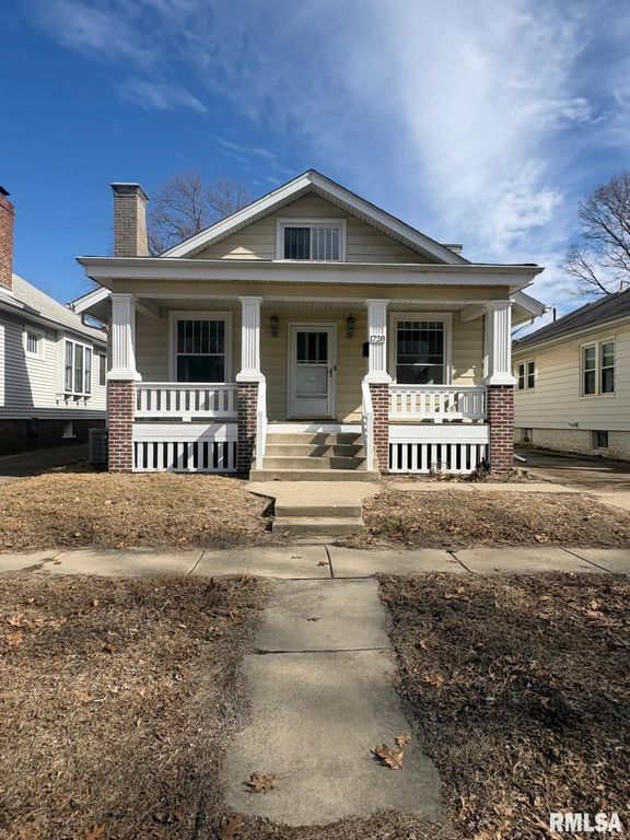 1728 S SPRING Street, Springfield, IL 62704