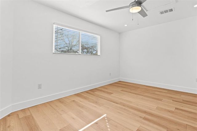 2706 Wheless LN 402, Austin, TX 78723