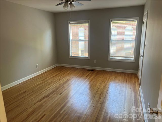 407 S Chester Street 15, Gastonia, NC 28052