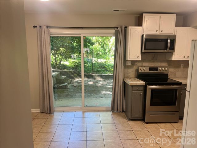 407 S Chester Street 15, Gastonia, NC 28052