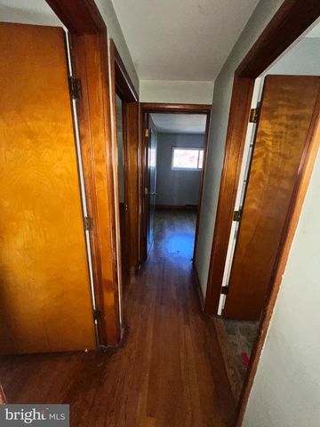 1074 BRADDOCK RD, Cumberland, MD 21502