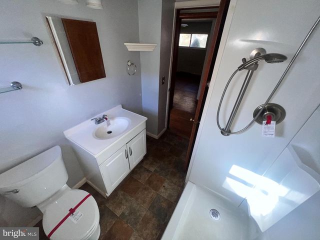 1074 BRADDOCK RD, Cumberland, MD 21502