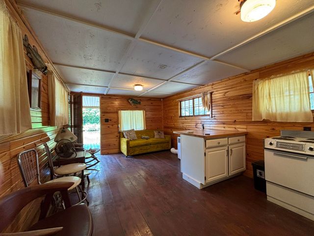 6417 SE 77th Street, Riverton, KS 66770