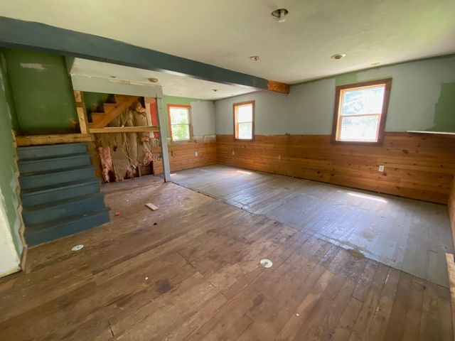 5042 4th Street, Delton, MI 49046