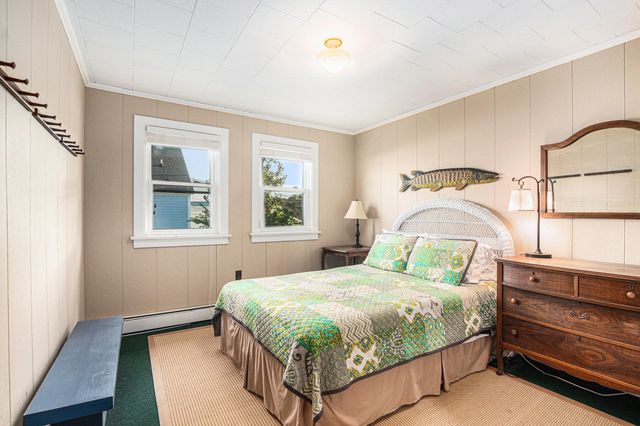 30 Lake Shore Drive, South Haven City, MI 49090