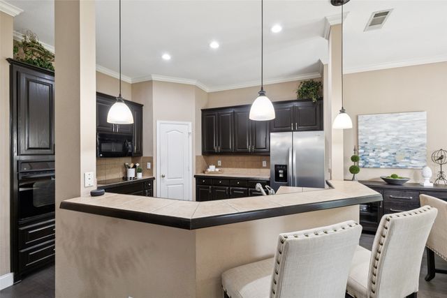 5516 Greenview Court, North Richland Hills, TX 76148