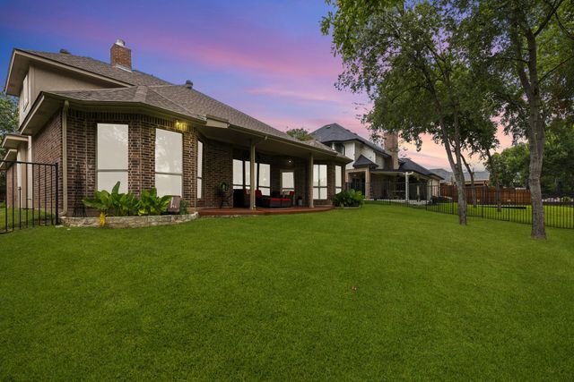 5516 Greenview Court, North Richland Hills, TX 76148