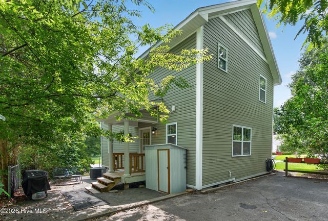 2111 Creecy Avenue, Wilmington, NC 28403