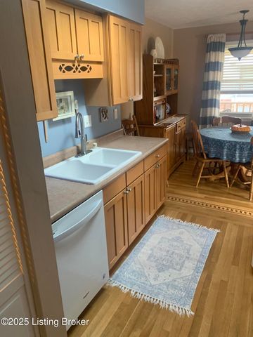 3031 Fordhaven Rd, Louisville, KY 40214