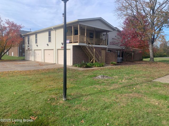 3031 Fordhaven Rd, Louisville, KY 40214
