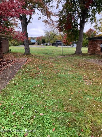 3031 Fordhaven Rd, Louisville, KY 40214