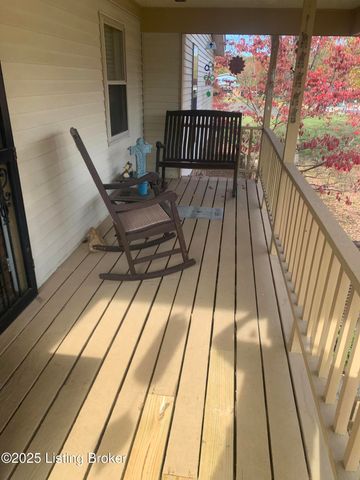 3031 Fordhaven Rd, Louisville, KY 40214