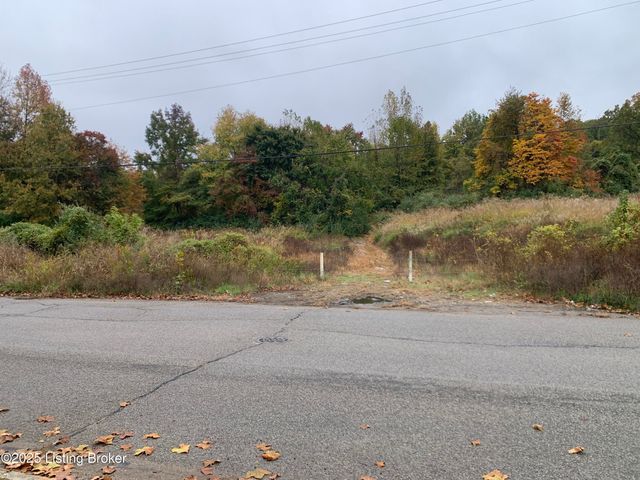 3031 Fordhaven Rd, Louisville, KY 40214