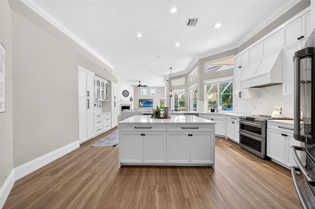 10110 NW 68th Court, Parkland, FL 33076