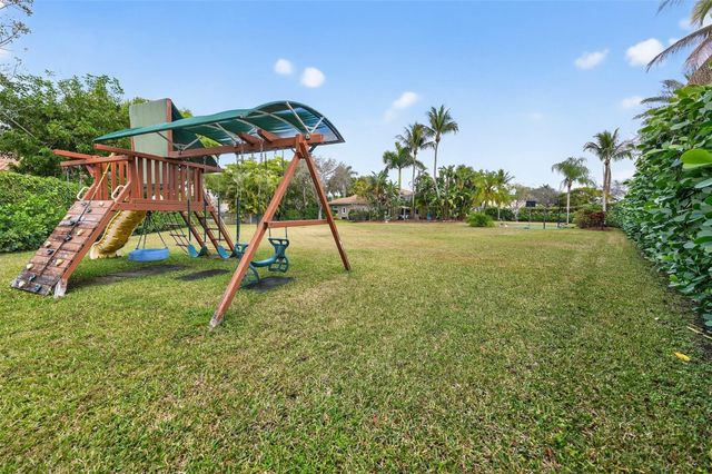 10110 NW 68th Court, Parkland, FL 33076