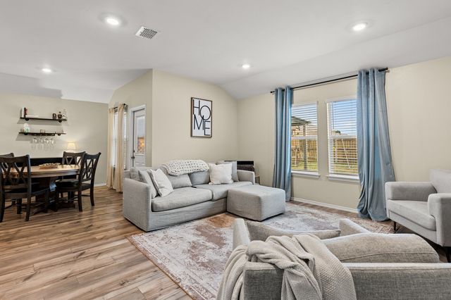 7201 Llano Drive, China Spring, TX 76633