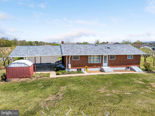 304 SNYDER RD, Reading, PA 19605