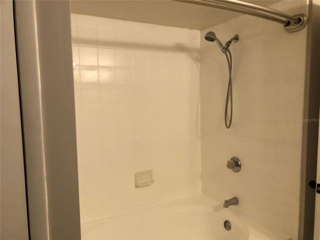 498 N PIN OAK PLACE 304, Longwood, FL 32779