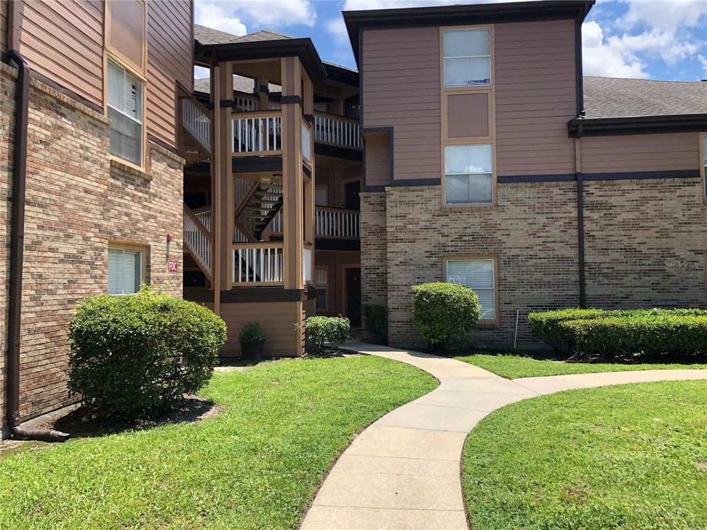 498 N PIN OAK PLACE 304, Longwood, FL 32779