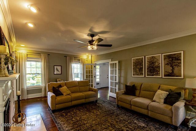 935 Cardinal Dr, Louisville, KY 40213
