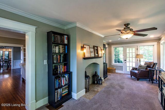 935 Cardinal Dr, Louisville, KY 40213