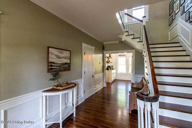 935 Cardinal Dr, Louisville, KY 40213