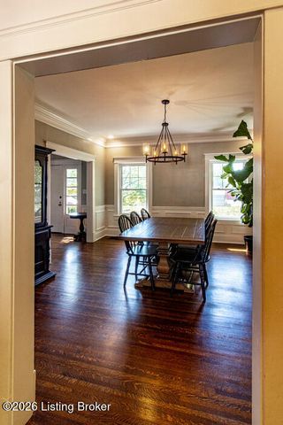 935 Cardinal Dr, Louisville, KY 40213