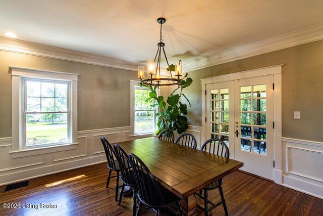 935 Cardinal Dr, Louisville, KY 40213
